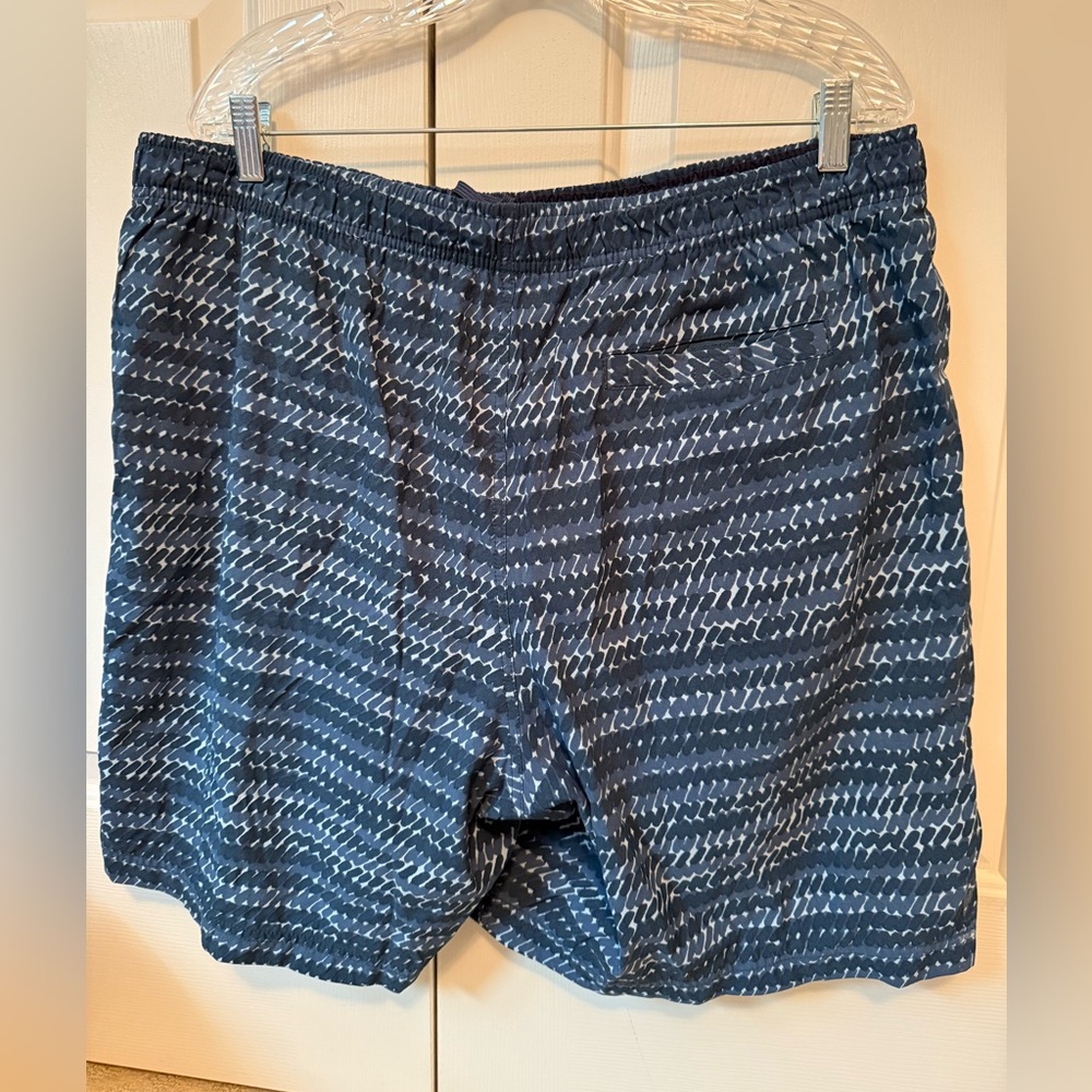 L.L. Bean Men's Blue Swim Shorts - Picture 2 of 5